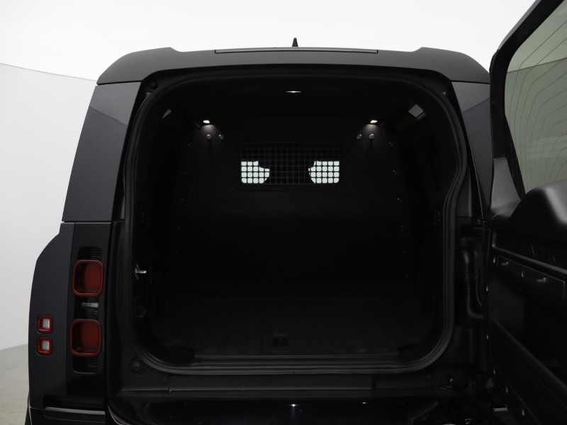 2024 (74) LAND ROVER COMMERCIAL DEFENDER 3.0 D250 Hard Top X-Dynamic HSE Auto [3 Seat] 5832254