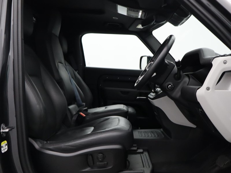 2024 (74) LAND ROVER COMMERCIAL DEFENDER 3.0 D250 Hard Top X-Dynamic HSE Auto [3 Seat] 5832275