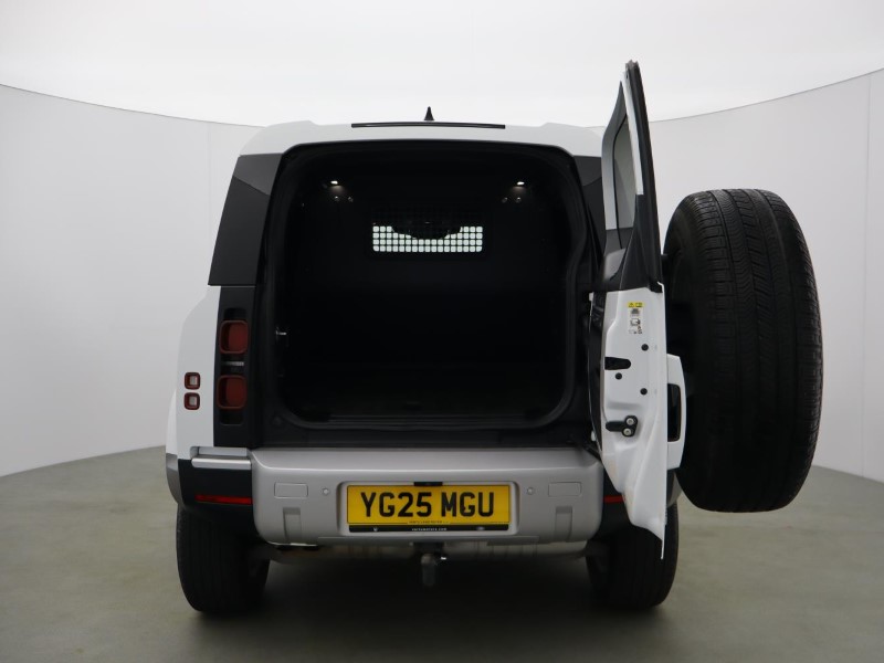 2025 (25) LAND ROVER COMMERCIAL DEFENDER 3.0 D250 Hard Top S Auto 5829792