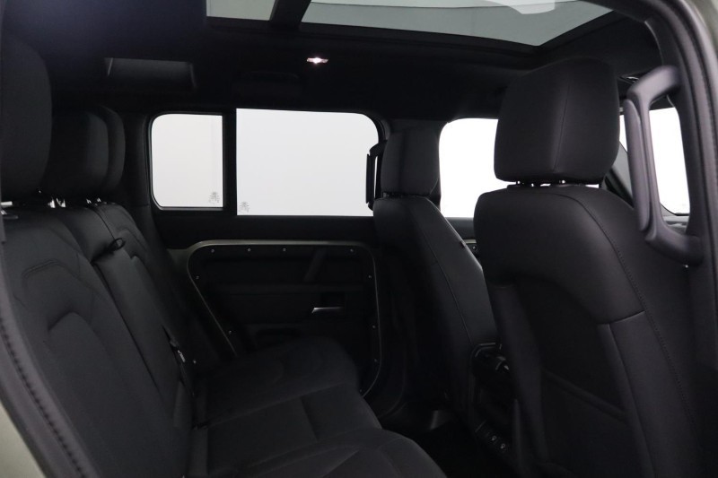 2024 (74) LAND ROVER DEFENDER 3.0 D350 X-Dynamic SE 110 5dr Auto 5850624