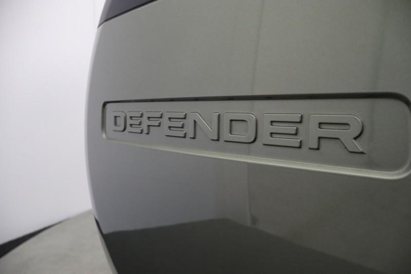 2024 (74) LAND ROVER DEFENDER 3.0 D350 X-Dynamic SE 110 5dr Auto 5850610