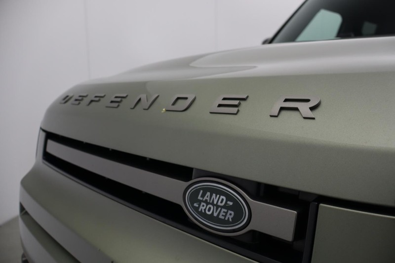 2024 (74) LAND ROVER DEFENDER 3.0 D350 X-Dynamic SE 110 5dr Auto 5850633