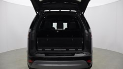 2023 (73) LAND ROVER DISCOVERY 3.0 D300 Dynamic SE 5dr Auto 5855645
