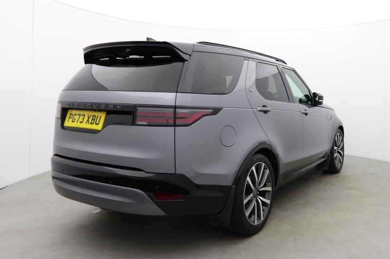 2023 (73) LAND ROVER DISCOVERY 3.0 D300 Dynamic SE 5dr Auto 5855639
