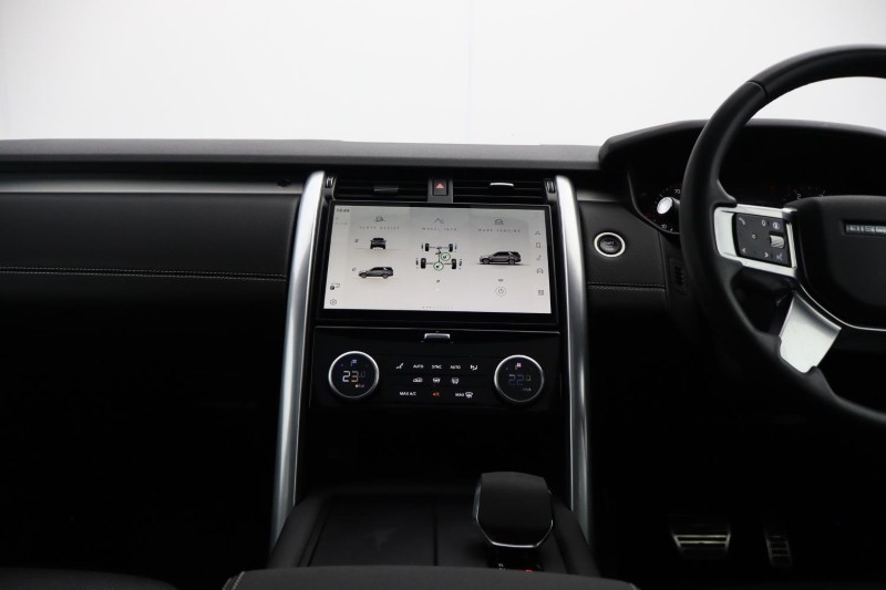 2023 (73) LAND ROVER DISCOVERY 3.0 D300 Dynamic SE 5dr Auto 5855676