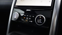 2023 (73) LAND ROVER DISCOVERY 3.0 D300 Dynamic SE 5dr Auto 5855689