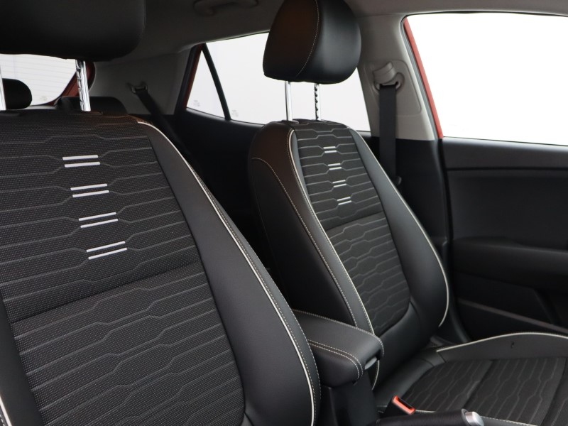 2025 (25) KIA STONIC 1.0T GDi 98 GT-Line 5dr DCT 4682557