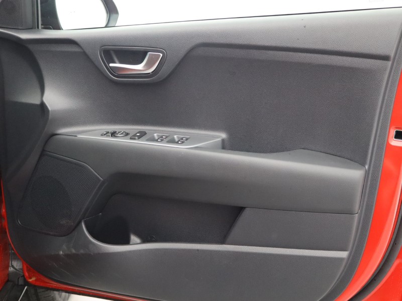 2025 (25) KIA STONIC 1.0T GDi 98 GT-Line 5dr DCT 4682555