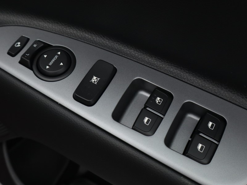 2025 (25) KIA STONIC 1.0T GDi 98 GT-Line 5dr DCT 4682556