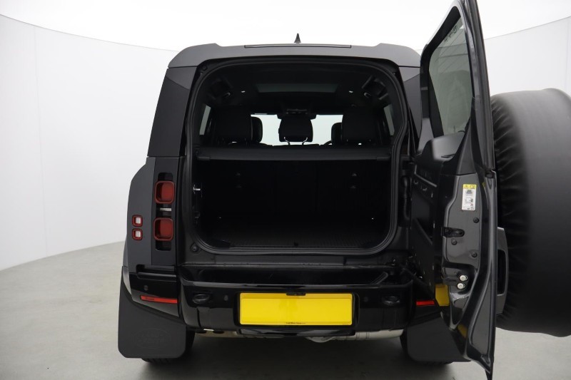 2024 (74) LAND ROVER DEFENDER 3.0 D250 X-Dynamic HSE 110 5dr Auto 5842799