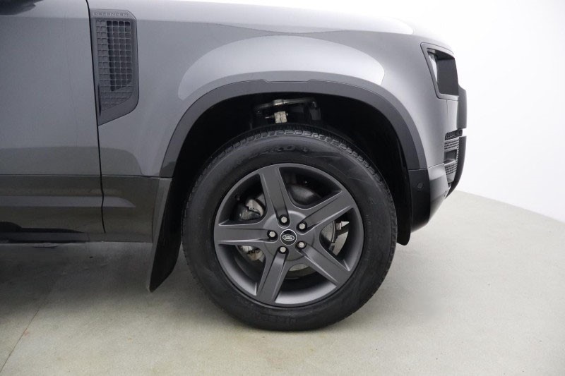 2024 (74) LAND ROVER DEFENDER 3.0 D250 X-Dynamic HSE 110 5dr Auto 5843629