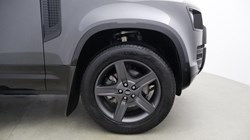 2024 (74) LAND ROVER DEFENDER 3.0 D250 X-Dynamic HSE 110 5dr Auto 5843629