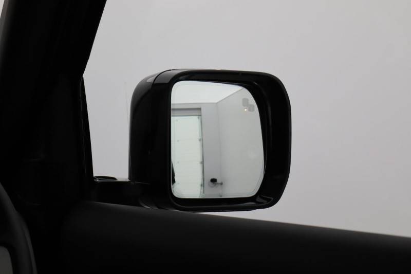 2024 (74) LAND ROVER DEFENDER 3.0 D250 X-Dynamic HSE 110 5dr Auto 5842830