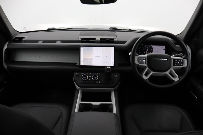2024 (74) LAND ROVER DEFENDER 3.0 D250 X-Dynamic HSE 110 5dr Auto 5842824