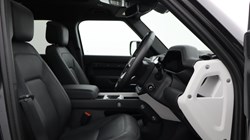 2024 (74) LAND ROVER DEFENDER 3.0 D250 X-Dynamic HSE 110 5dr Auto 5842834
