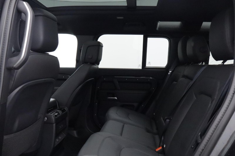 2024 (74) LAND ROVER DEFENDER 3.0 D250 X-Dynamic HSE 110 5dr Auto 5842868