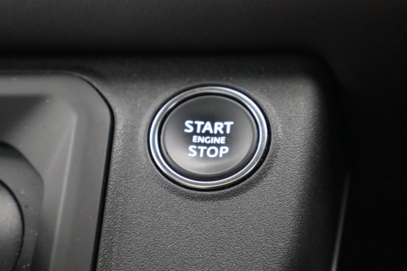 2024 (74) LAND ROVER DEFENDER 3.0 D250 X-Dynamic HSE 110 5dr Auto 5842839