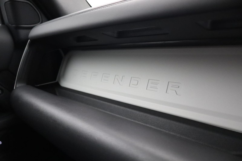2024 (74) LAND ROVER DEFENDER 3.0 D250 X-Dynamic HSE 110 5dr Auto 5842858