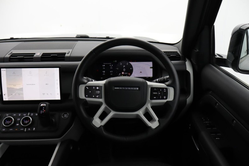 2024 (74) LAND ROVER DEFENDER 3.0 D250 X-Dynamic HSE 110 5dr Auto 5842828