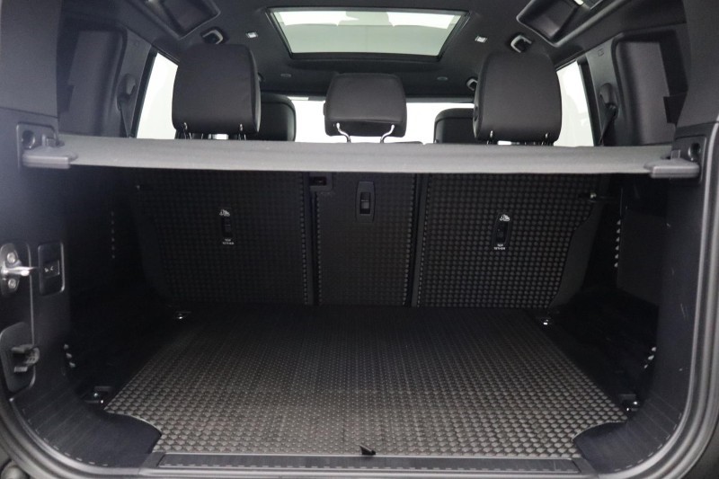 2024 (74) LAND ROVER DEFENDER 3.0 D250 X-Dynamic HSE 110 5dr Auto 5842803