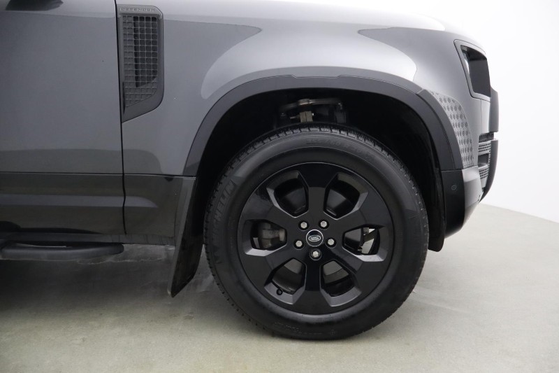 2024 (24) LAND ROVER DEFENDER 3.0 D250 X-Dynamic HSE 90 3dr Auto 5889661