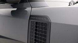 2024 (24) LAND ROVER DEFENDER 3.0 D250 X-Dynamic HSE 90 3dr Auto 5889657
