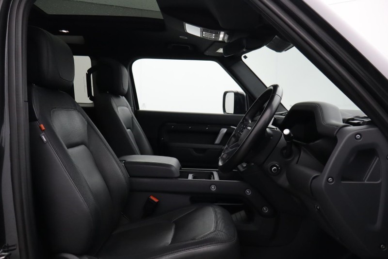 2024 (24) LAND ROVER DEFENDER 3.0 D250 X-Dynamic HSE 90 3dr Auto 5889668