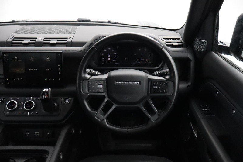 2024 (24) LAND ROVER DEFENDER 3.0 D250 X-Dynamic HSE 90 3dr Auto 5889677