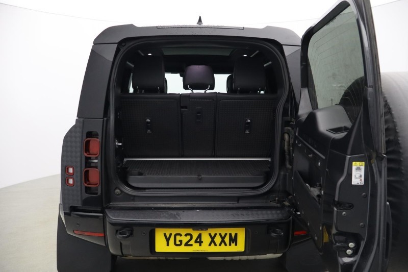 2024 (24) LAND ROVER DEFENDER 3.0 D250 X-Dynamic HSE 90 3dr Auto 5889647