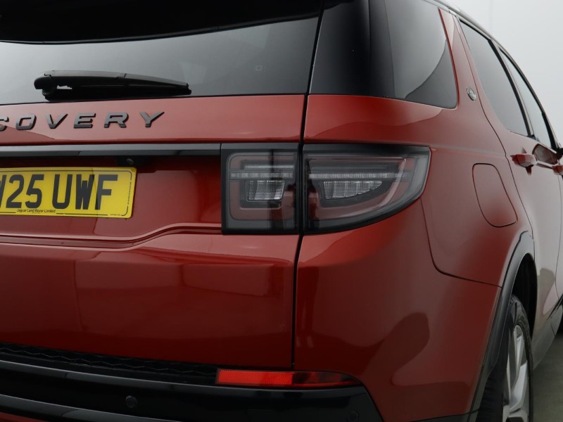 2025 (25) LAND ROVER DISCOVERY SPORT 2.0 D200 Dynamic HSE 5dr Auto [7 Seat] 5859877