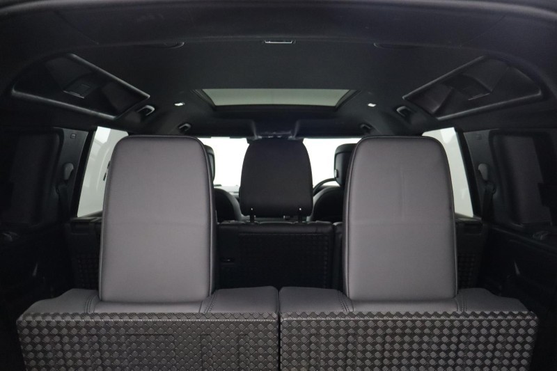 2025 (74) LAND ROVER DEFENDER 3.0 D350 X-Dynamic HSE 110 5dr Auto [7 Seat] 5861146