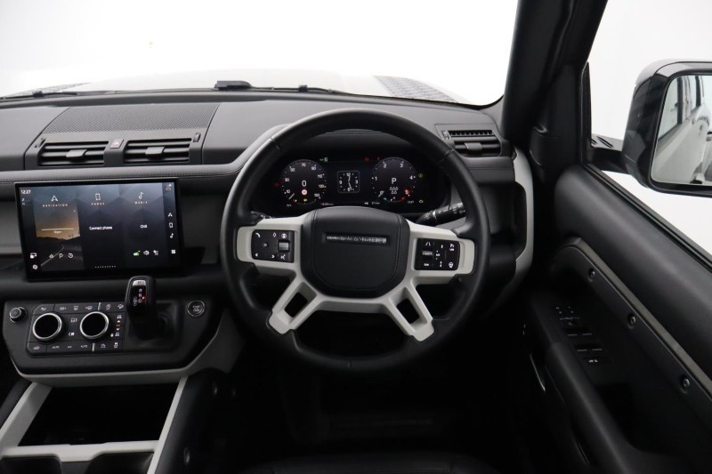 2025 (74) LAND ROVER DEFENDER 3.0 D350 X-Dynamic HSE 110 5dr Auto [7 Seat] 5861174