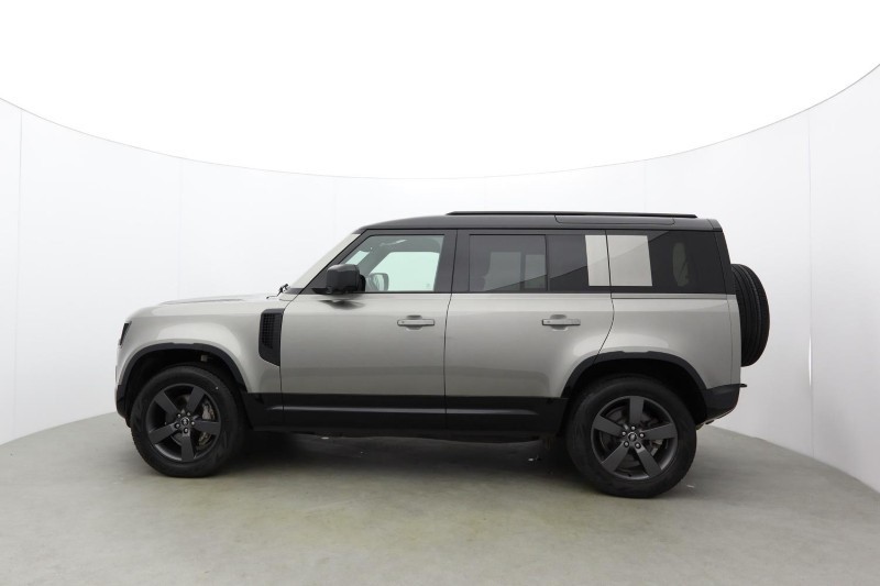 2025 (74) LAND ROVER DEFENDER 3.0 D350 X-Dynamic HSE 110 5dr Auto [7 Seat] 5861137