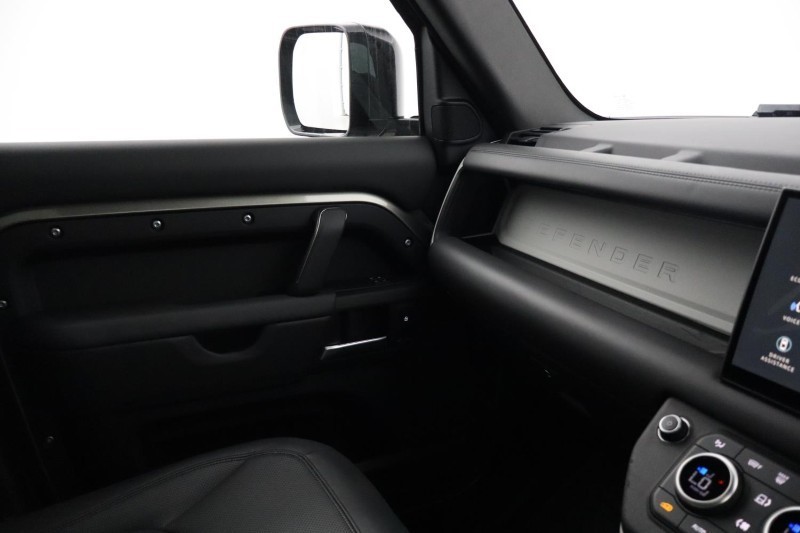 2025 (74) LAND ROVER DEFENDER 3.0 D350 X-Dynamic HSE 110 5dr Auto [7 Seat] 5861197