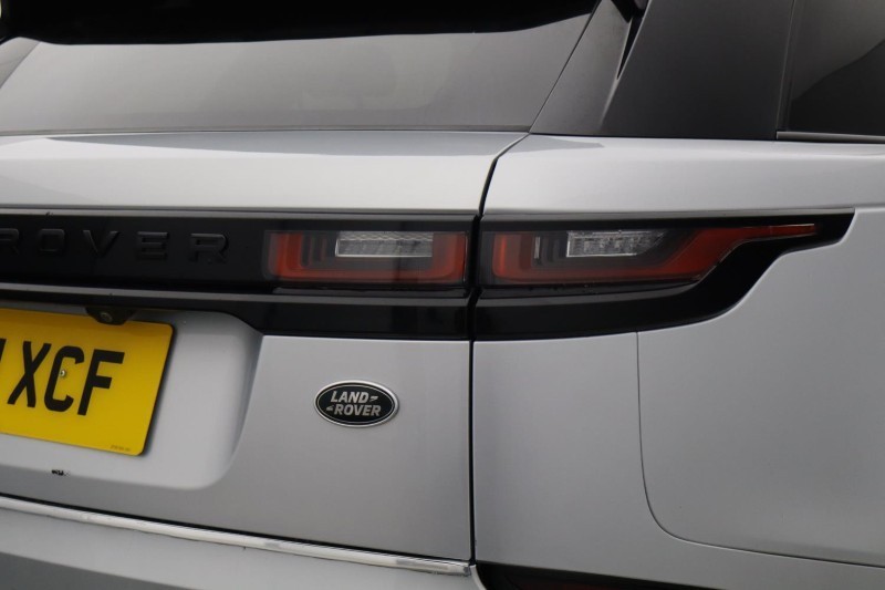 2021 (21) LAND ROVER RANGE ROVER VELAR 2.0 D200 Edition 5dr Auto 5875216