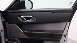 2021 (21) LAND ROVER RANGE ROVER VELAR 2.0 D200 Edition 5dr Auto 5875249