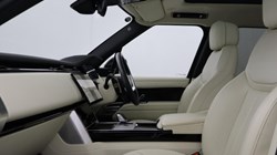 2024 (24) LAND ROVER RANGE ROVER 3.0 P400 SE 4dr Auto 5901156
