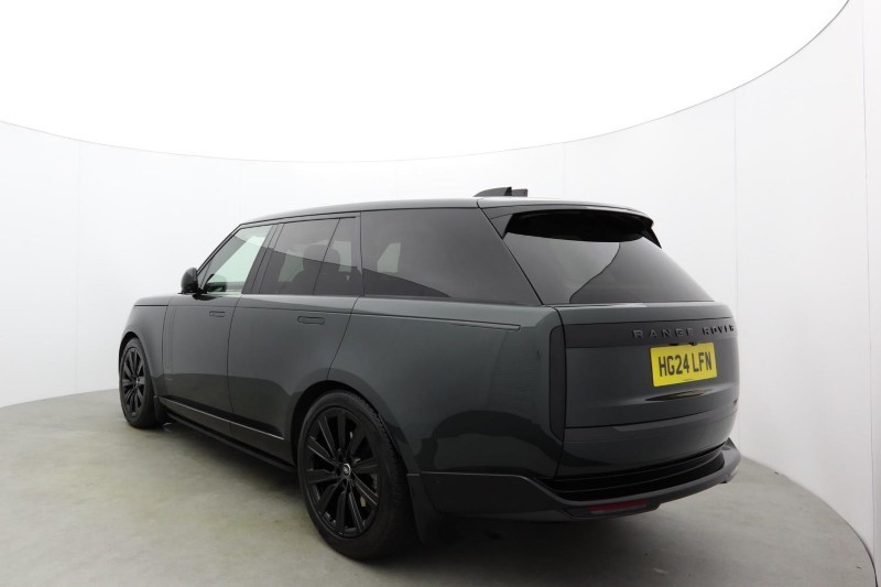 2024 (24) LAND ROVER RANGE ROVER 3.0 P400 SE 4dr Auto 5901791