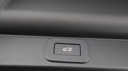2024 (24) LAND ROVER RANGE ROVER 3.0 P400 SE 4dr Auto 5901153