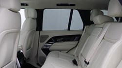 2024 (24) LAND ROVER RANGE ROVER 3.0 P400 SE 4dr Auto 5901158