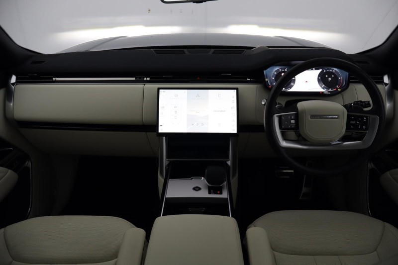 2024 (24) LAND ROVER RANGE ROVER 3.0 D300 SE 4dr Auto 5848439