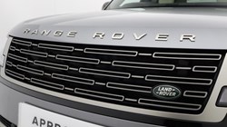 2024 (24) LAND ROVER RANGE ROVER 3.0 D300 SE 4dr Auto 5848490