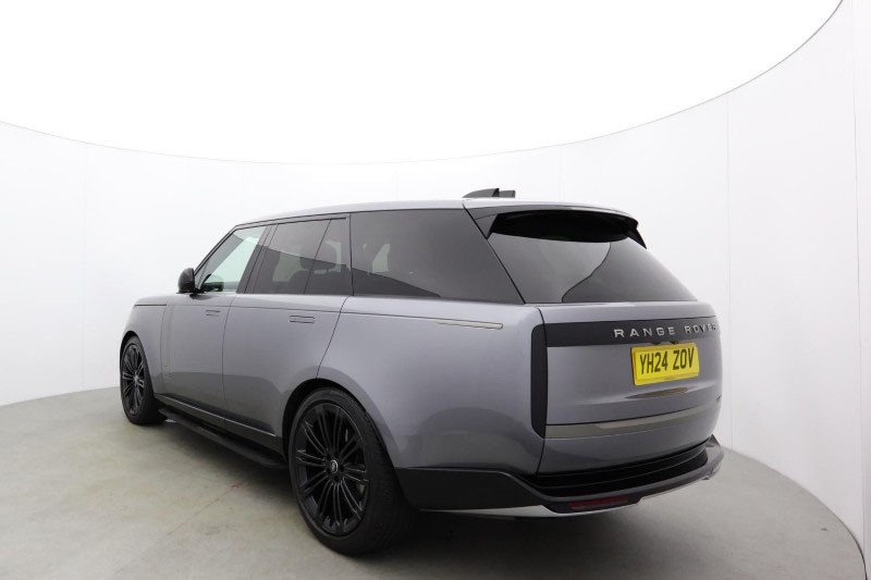 2024 (24) LAND ROVER RANGE ROVER 3.0 D300 SE 4dr Auto 5848631