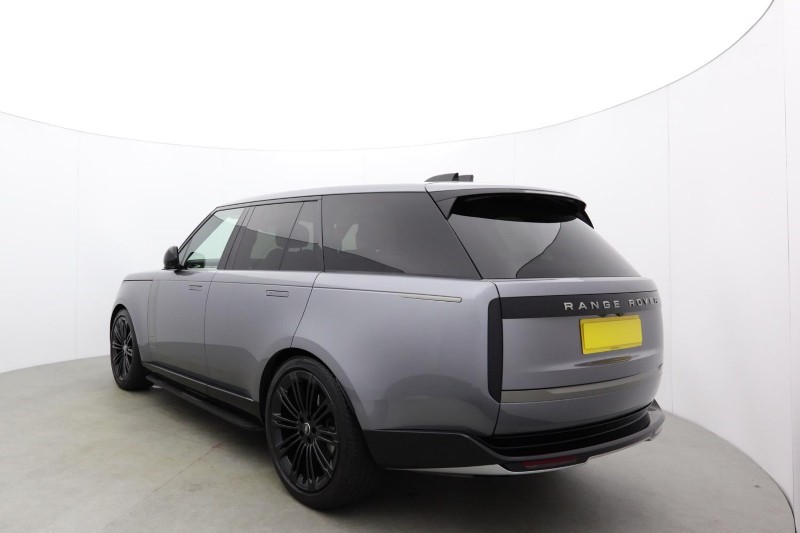 2024 (24) LAND ROVER RANGE ROVER 3.0 D300 SE 4dr Auto 5848415