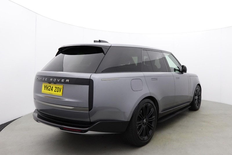 2024 (24) LAND ROVER RANGE ROVER 3.0 D300 SE 4dr Auto 5848630