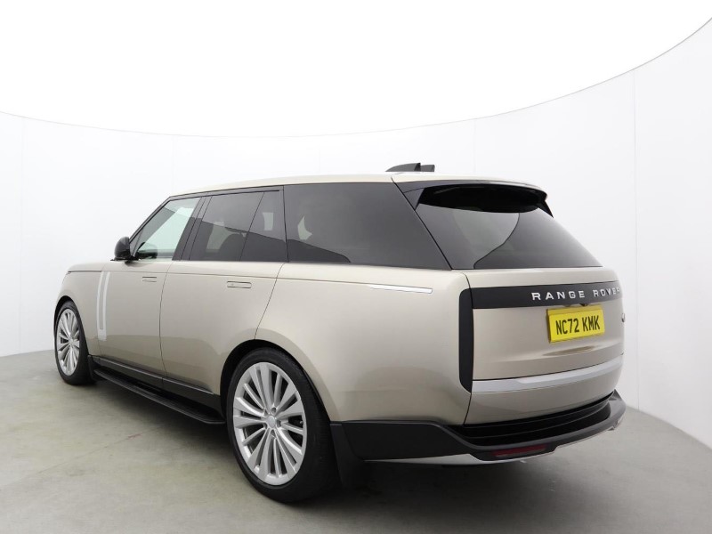 2022 (72) LAND ROVER RANGE ROVER 4.4 P530 V8 First Edition 4dr Auto 1