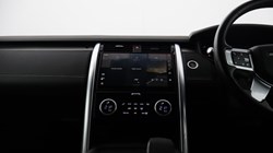 2021 (71) LAND ROVER DISCOVERY 3.0 D250 R-Dynamic S 5dr Auto 5865817