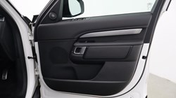 2021 (71) LAND ROVER DISCOVERY 3.0 D250 R-Dynamic S 5dr Auto 5865821
