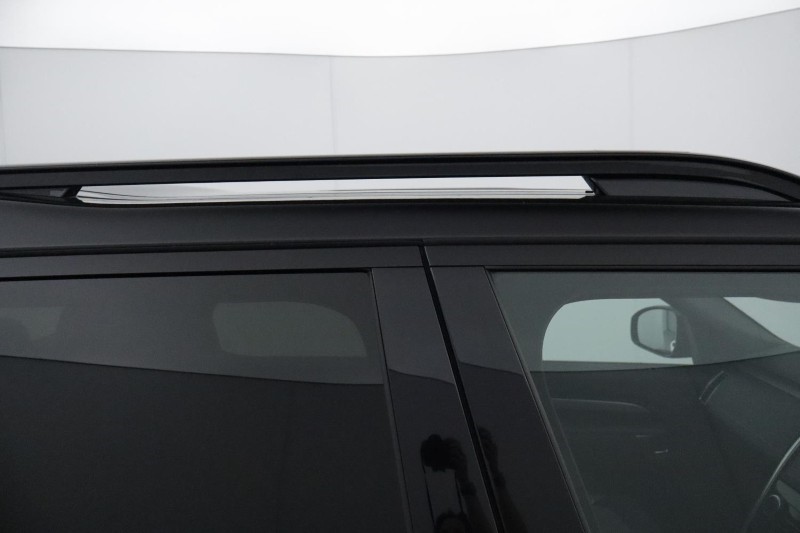 2021 (71) LAND ROVER DISCOVERY 3.0 D250 R-Dynamic S 5dr Auto 5865873