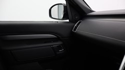 2021 (71) LAND ROVER DISCOVERY 3.0 D250 R-Dynamic S 5dr Auto 5865836